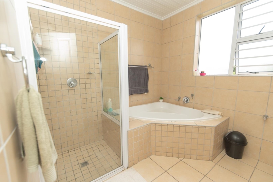 4 Bedroom Property for Sale in Walmer Heights Eastern Cape